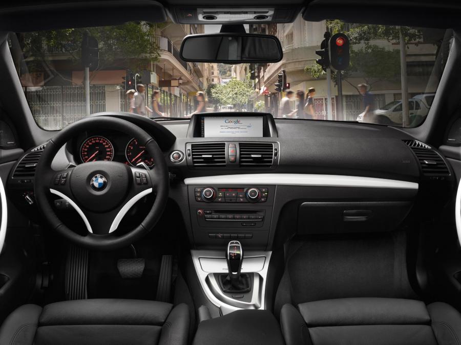  BMW 135i Coupe 2011 года  (фото 12 из 16)